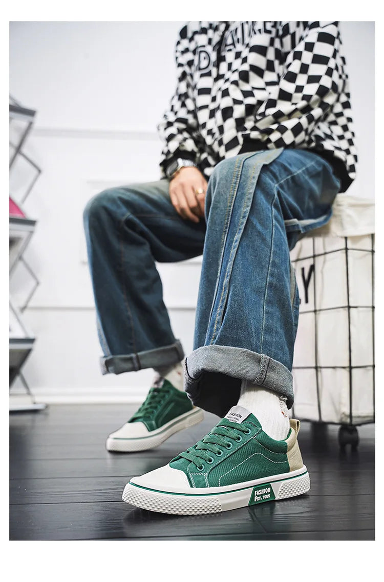 Atmungsaktive Herren-Skateschuhe aus Segeltuch mit weicher Sohle, lässige Turnschuhe, trendige, vielseitige, leichte, rutschfeste Slip-On-Sportschuhe, Größe 37–48