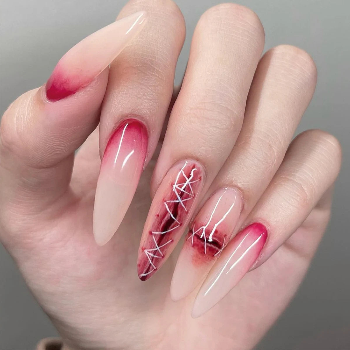 24pcs Sliver Spider Design Fake Nail Halloween Gothic Punk False Nail Tips Wearable European Heavy Metal Almond Press on Nails