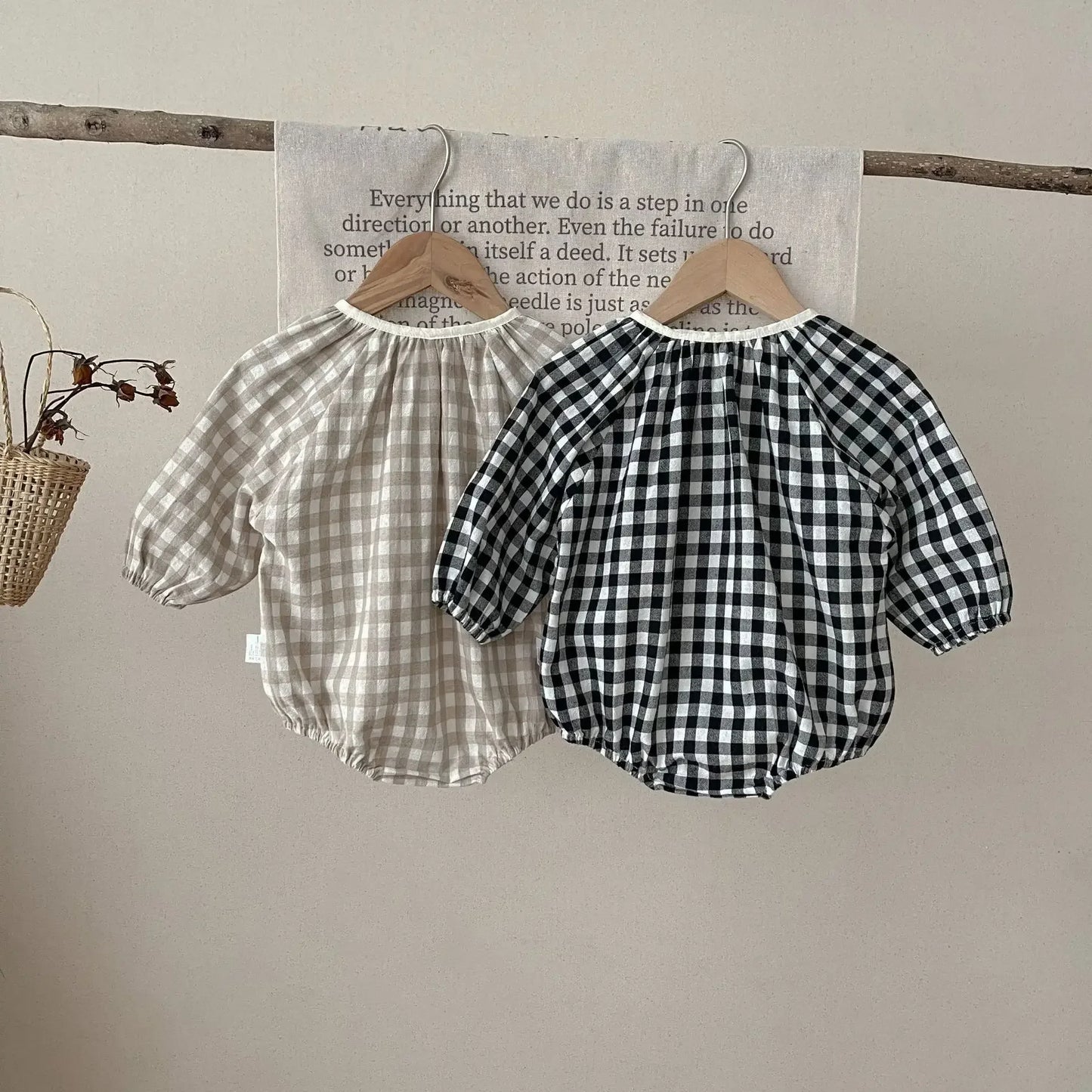 Frühling Herbst Ins Neugeborenen Plaid Langarm Body Lose Junge Baby Onesie Casual Kind Mädchen Baumwolle Strampler Kleinkind Kleidung.