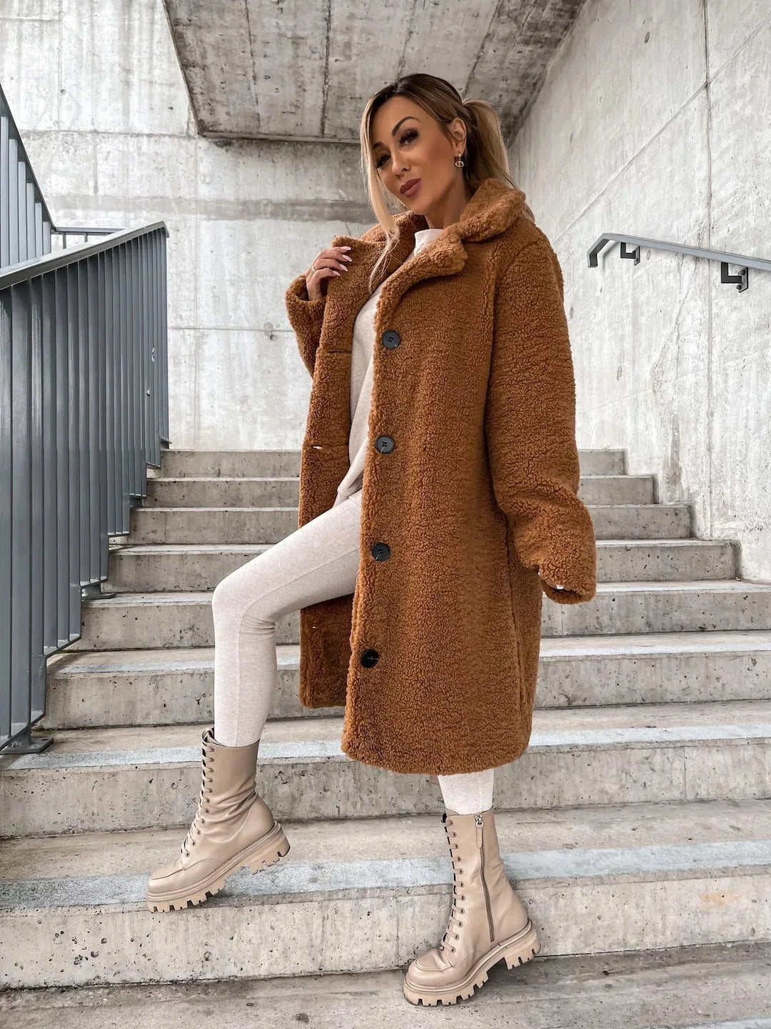 2025 frauen Winter Faux Wolle Mischungen Warme Mantel Einreiher Oberbekleidung Teddy Plüsch Mäntel Weibliche Chic Streetwear Mäntel 5XL.