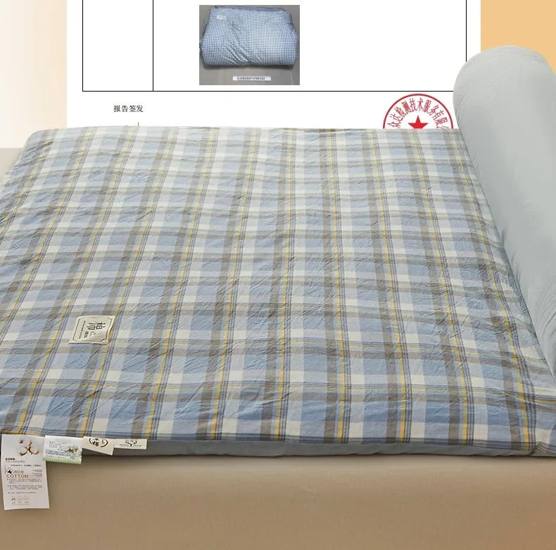 2024 removable and washable Xinjiang cotton mattress mattress fish scale net thickened winter quilt student dormitory mattress.