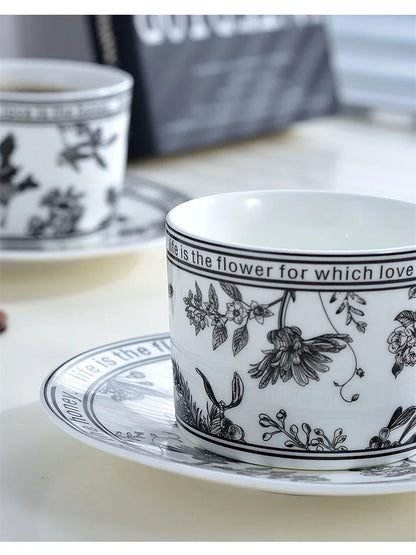 Vintage Elegant Ceramic Mug Floral bird pattern Coffee Cup and Saucer Afternoon Tea Cup Dessert Tray Exquisite Gift Water Cup.