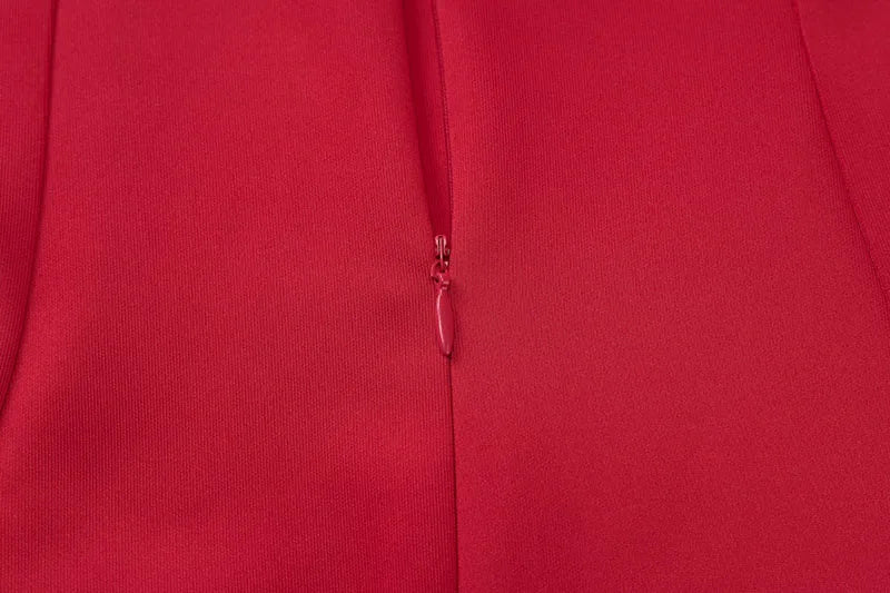 DGLUKE Elegantes rotes Minikleid für Damen, U-Boot-Ausschnitt, ärmellos, hohe Taille, A-Linien-Kleid, rückenfrei, plissiert, kurze Abschlussball-Party-Kleider.