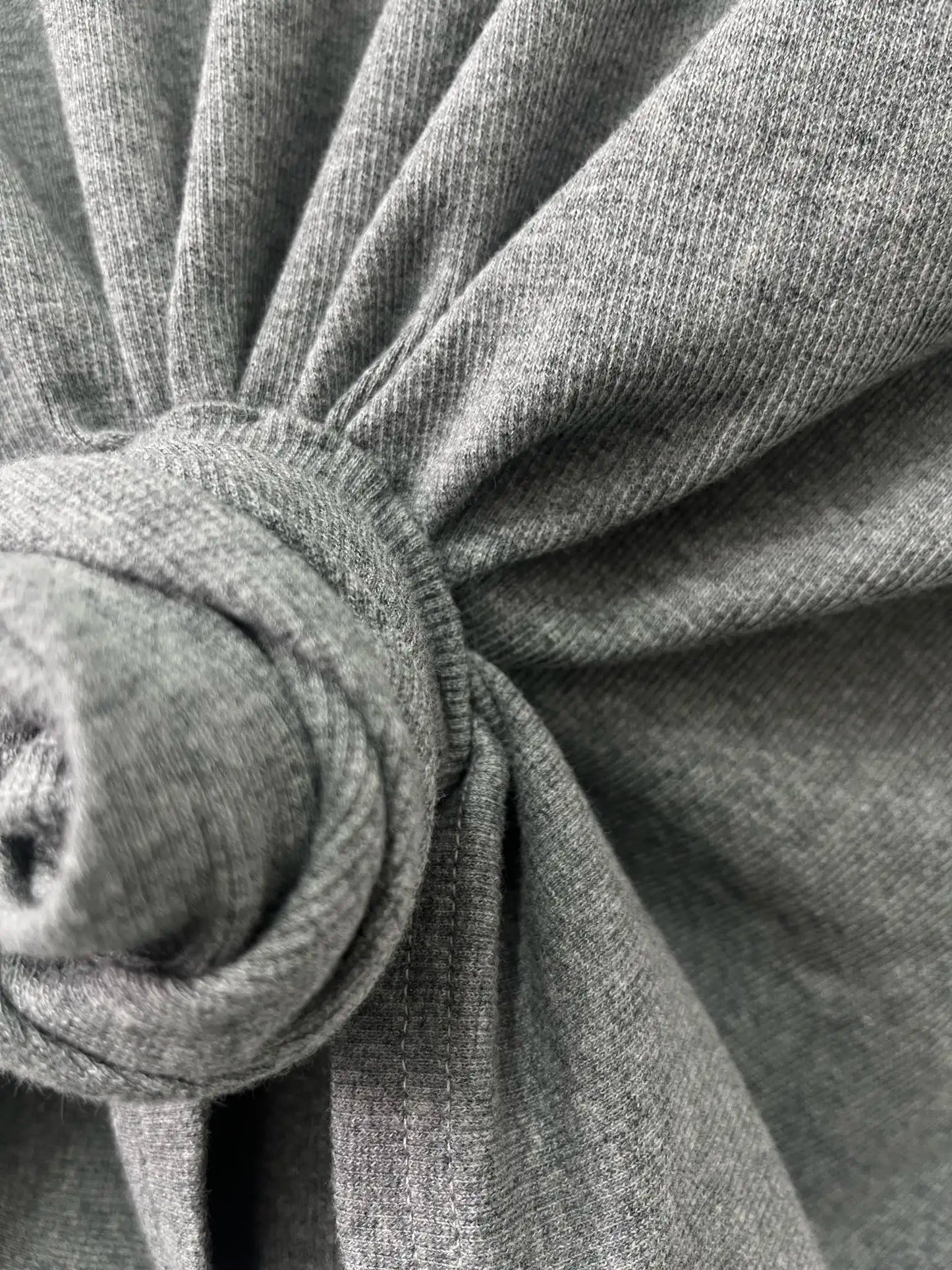 Y2K knotted twist knitted threaded round neck Top women fashionable and versatile navel padded shoulder short-sleeved T-shirt.