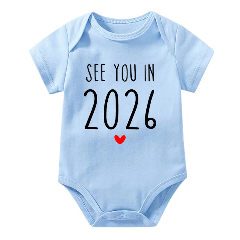 Wir sehen uns im Jahr 2026 Schwangerschaftsankündigung Baby Strampler Baumwolle Kleinkind Overall Sommer Kurzarm Neugeborene Jungen Mädchen Body.