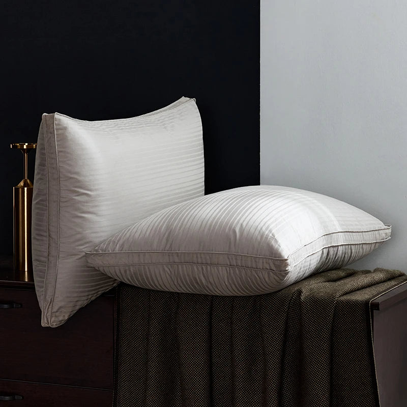 100% Goose Down Pillows Neck Pillows for Sleeping Bed Pillow 100% Cotton Cover with Goose Donw 1pc Hotel Collection Soft Comfort.