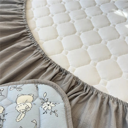 1pc Thicken Bed Cover Cartoon Print Bedspread Non-slip Mattress Protector Quilted Soft Bed Linen 매트리스 커버 (No Pillowcase).