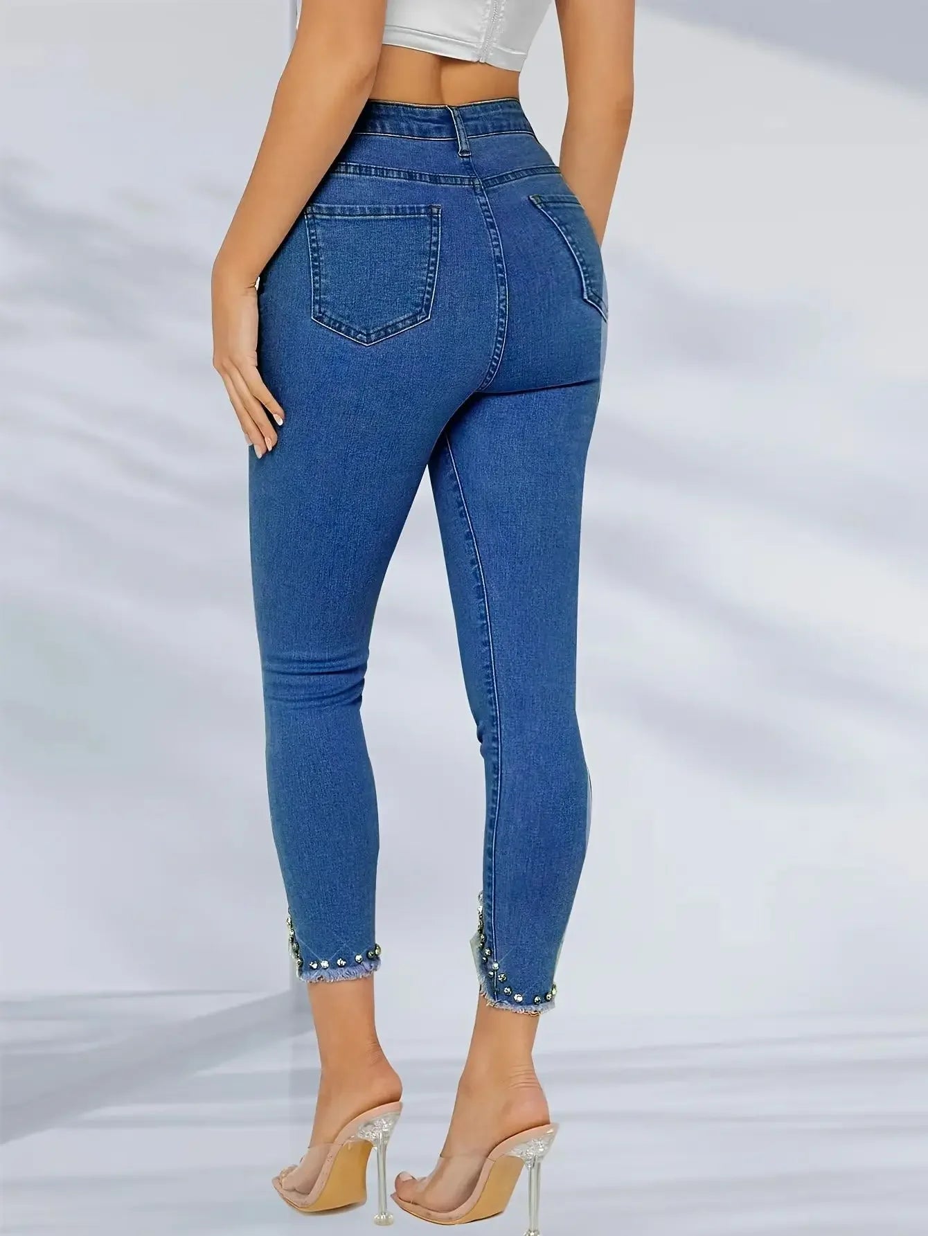 Plus Size Diamond Decorated Elastic Slim Fit Jeans Women's plus Size Washed Denim Stretchy Comfortable Big Size Female Pants.