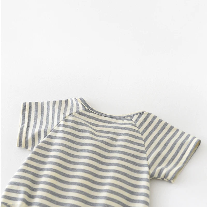 Milan cel Sommer Baby kleidung neue dünne Streifen Bodysuit Cartoon Entlein Kurzarm ein Stück für Neugeborene Jungen Mädchen.