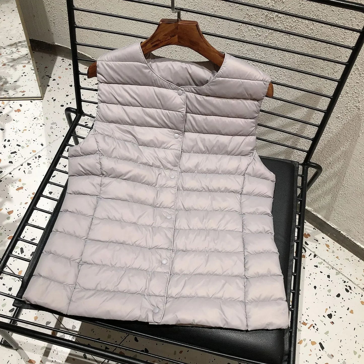 2025 neue Frauen Ärmellose Puffer Jacke Frühling Winter Weibliche 90 % Weiße Ente Unten Ultra Leichte Packbare Warme Daunen Liner weste