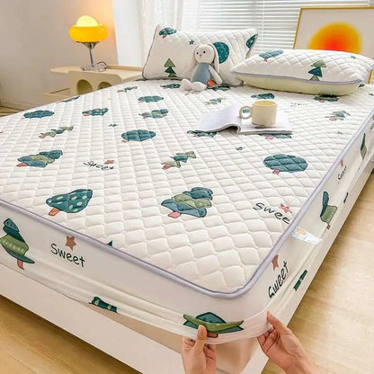 Quilted Mattress Cover 150x200cm - Thick Skin-Friendly Fitted Sheet, 매트리스커버 Breathable Bed Covers (Pillowcase Sold Separately).