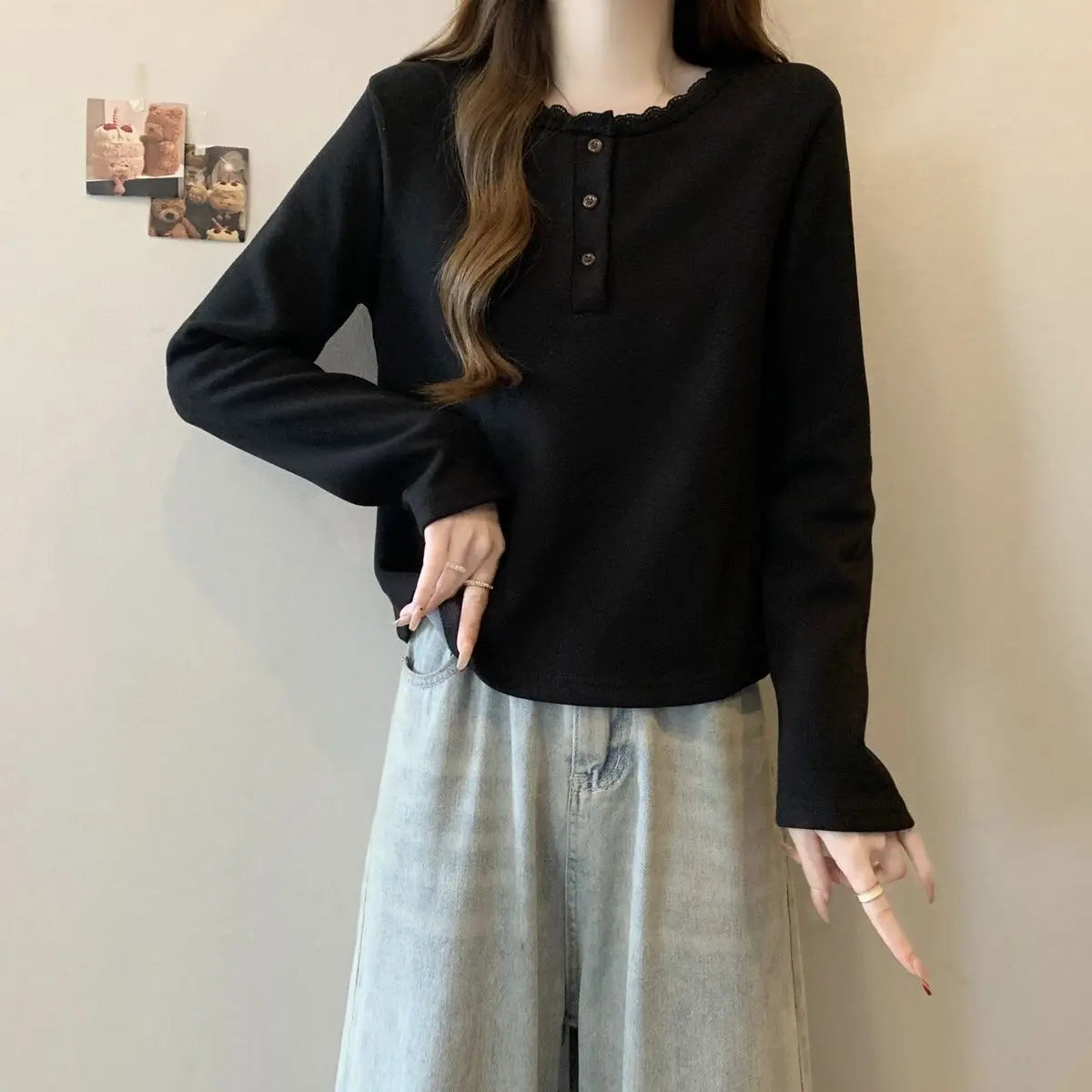 New Autumn and Winter Half-open Lace Front Shoulder Long-sleeved T-shirt Plus Velvet Warm German Velvet Women's Top.