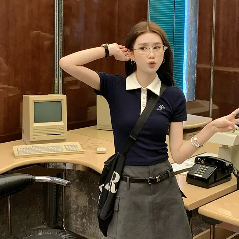 Slim Fit Short Sleeve Polo Neck T-Shirt Women's Sweet And Spicy Design Sensation Small Audience AE Stockpile Brand.