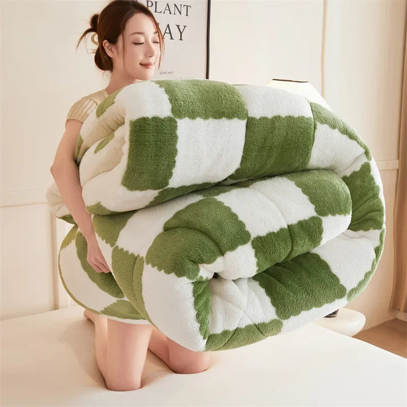 Super Thick Warm Winter Checkerboard Duvet Blankets Soft Artificial Lamb Cashmere Weighted Fluffy Warmth Duvet Comforter Quilt.
