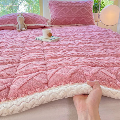 Winter Taft Velvet Mattress Topper Pad Fleece Bedspread Fold Non-slip Thin Tatami Mat Student Dormitory Bed Sheet Mattress Cover