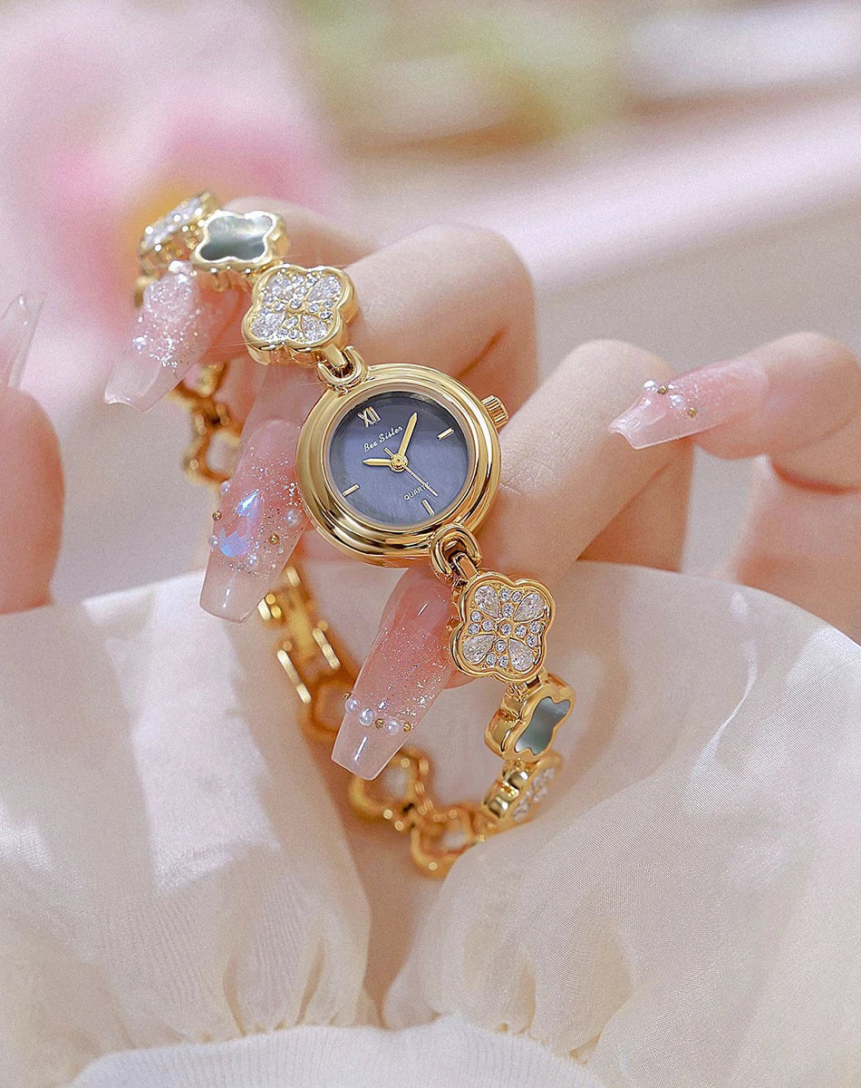 Women's Watch Lucky Four-Leaf Clover Bracelet Elegant Crystal Dress Watches for Women Fashion Luxury Small Quartz Ladies Clock