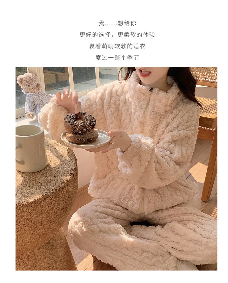 Große Größe Flanell Pyjama Set Herbst Winter Weibliche Nachtwäsche Hosen Anzug Verdicken Korallen Fleece Hohe Kragen Lounge Tragen Homewear.