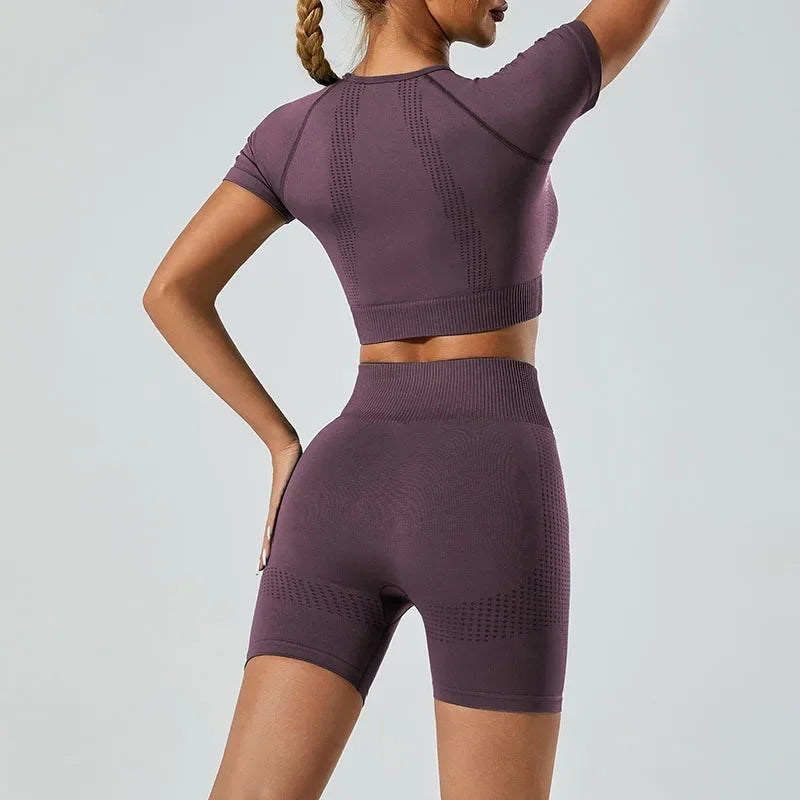 In-stock Women's Yoga Suit Five-piece Set Seamless Fitness Wear For Running Sports Top Leggings From Mainland China.