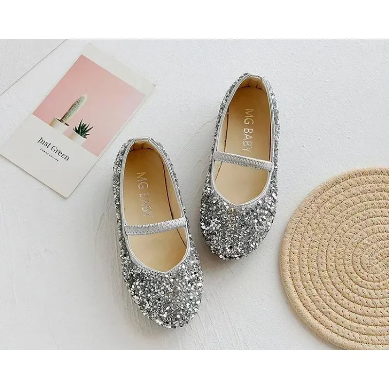 2025 Spring 1 to 12 years old girls dress shoes Beauty Pointed Toe Teen Girl Leather Shoes Bling Princess Wedding Shoes.