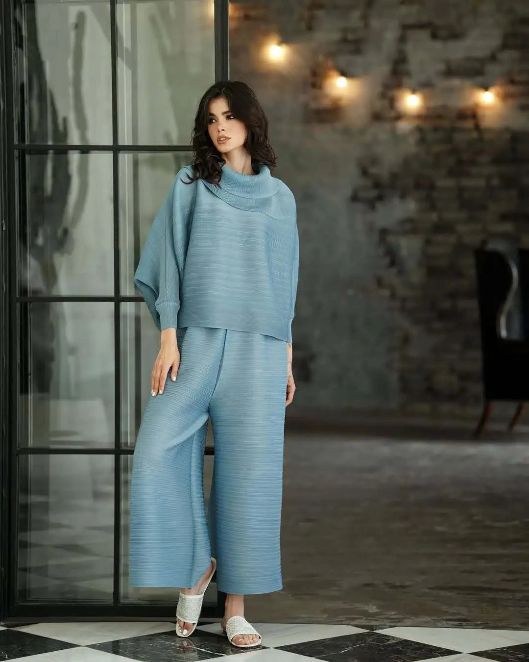 YUDX Miyake Pleated New Women's Fashion Clothing Set, Stand Up Collar Bat Sleeve Top, Wide Leg Pants Two-piece Set.