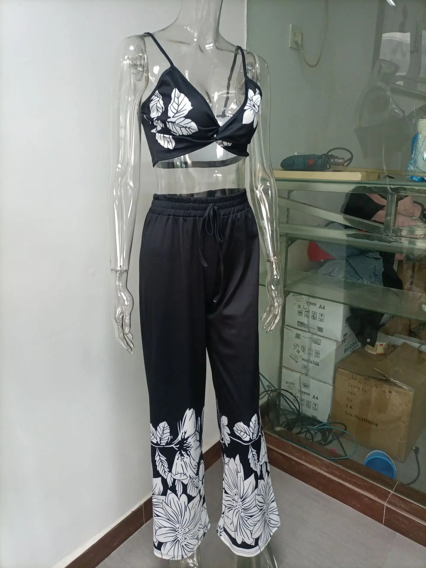 Sexy Two Piece Set Women Outfit 2025 Summer Butterfly Print V-Neck Cropped Top High Waist Drawstring Casual Wide Leg Pants Sets.