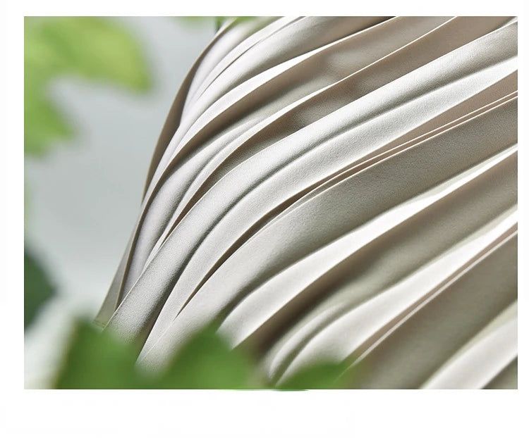 Looks Thin Pleated Skirt 2025 New High Waist A-line Skirt Mid-length Big Size Plaid Skirt Long Pleated Skirt Length 75-90cm.