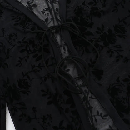 Autumn New Fashionable Chiffon Slim Fit Ruffle Trumpet Sleeve Shirt for Women.