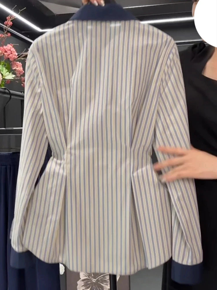 Temperament waist cinching slimming blue striped shirt spring 2025 new fat MM fashion contrasting long sleeved shirt.