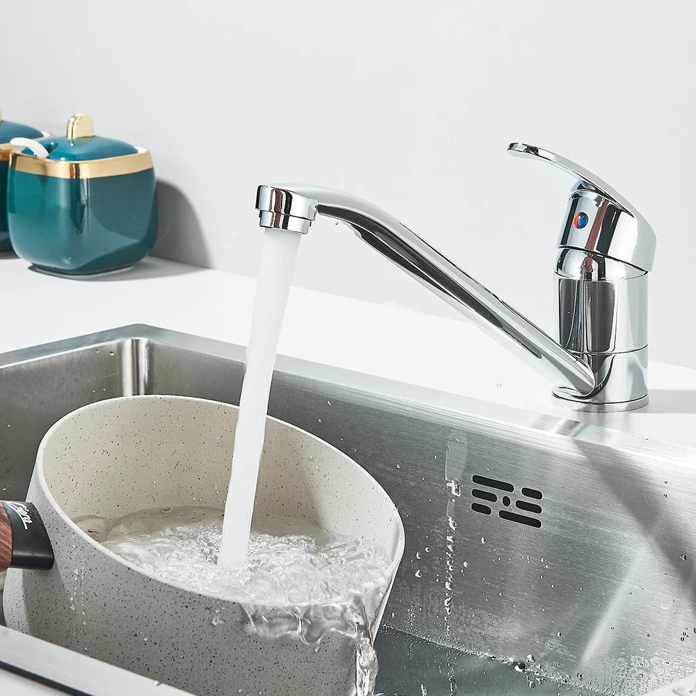 Kitchen Faucets Chrome Deck Mount Bathroom Basin Faucets Single Handle Single Hole Hot and Cold Water