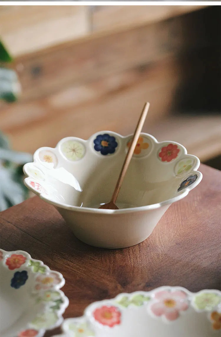 Floral Embossed Rim Soup Dessert Plate - Elegant Ceramic Appetizer Dish for Breakfast, Cafe Dining, Home Kitchen Tableware Set