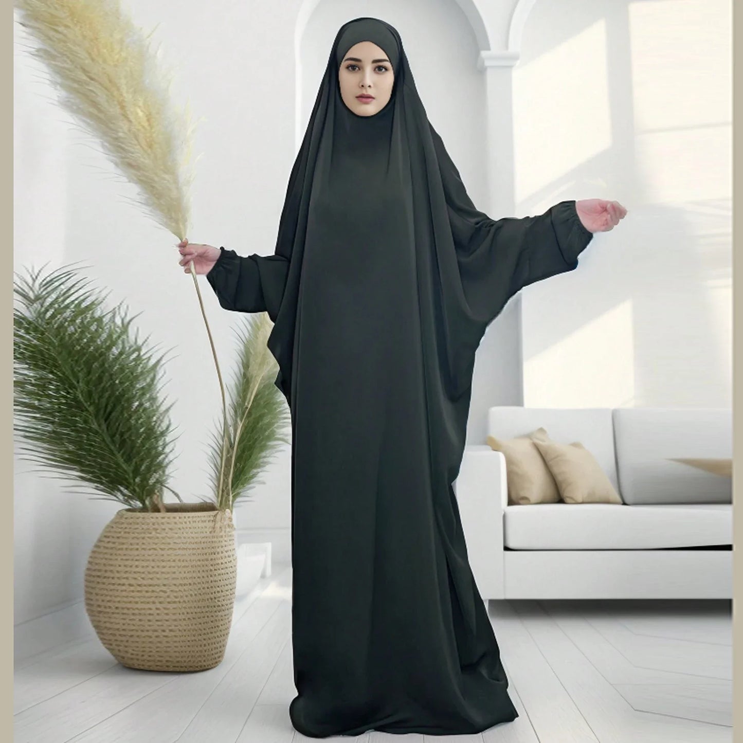 Women's Traditional Arabian Batwing Sleeve Abaya Muslim Loose Maxi Length Dress Women Jilbabs.