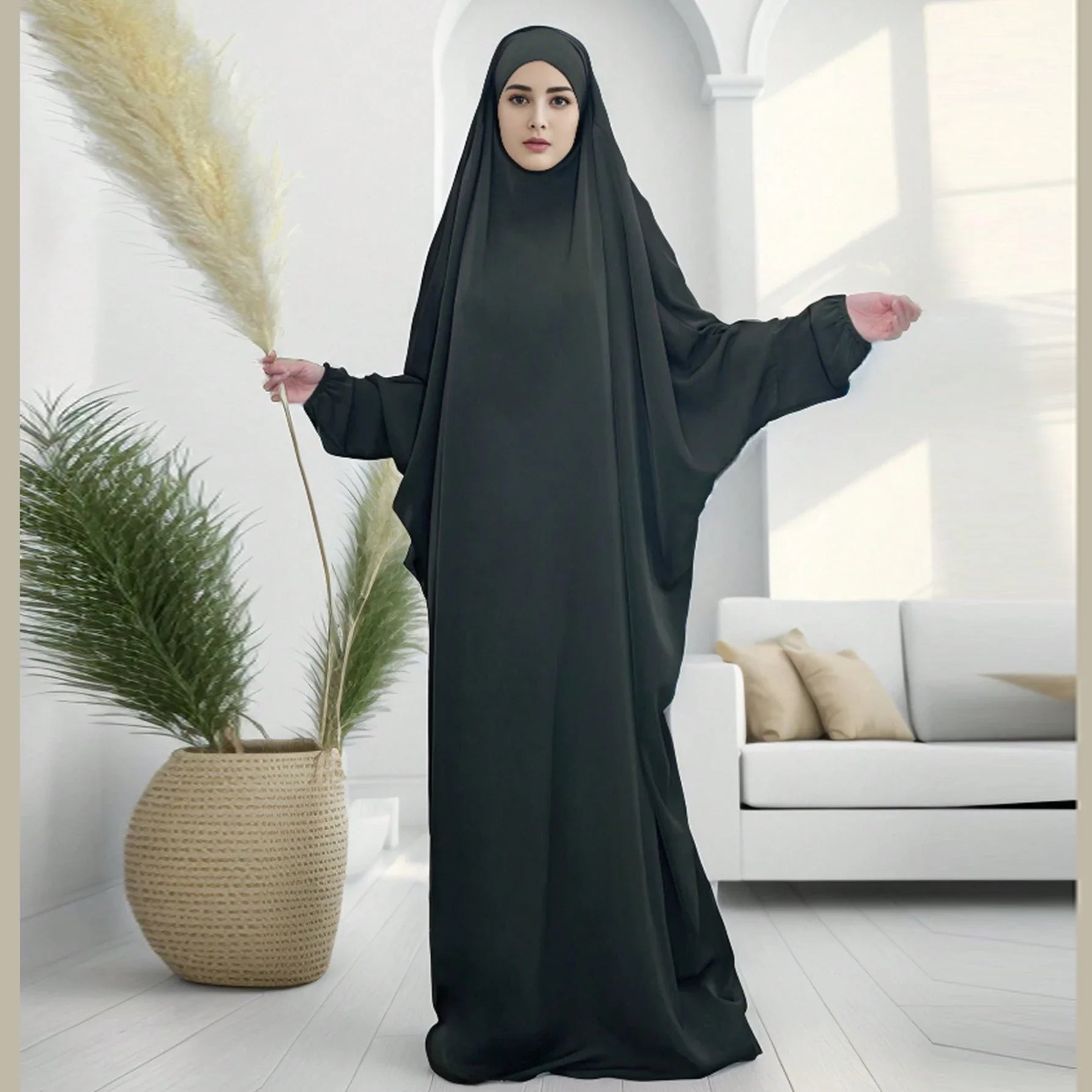Women's Traditional Arabian Batwing Sleeve Abaya Muslim Loose Maxi Length Dress Women Jilbabs.