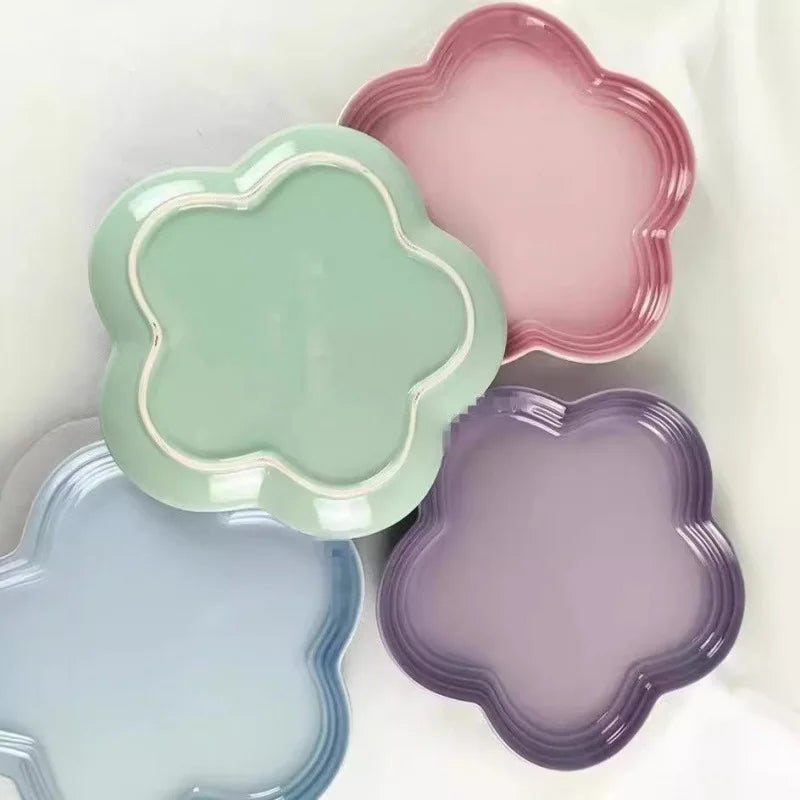 Plum Blossom Plate Flower Shaped Flower Plate Fruit Plate Solid Color Fashion Home Plum Blossom Plate.