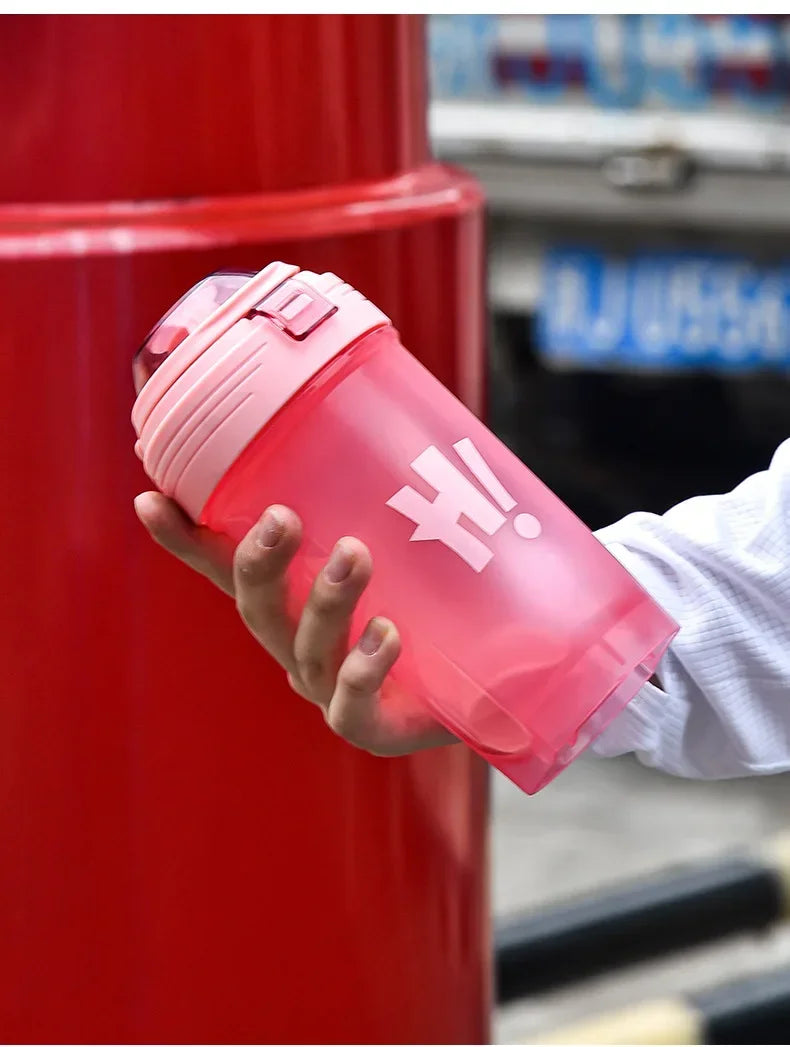 Portable 500ml Protein Powder Shaker Bottle Leak Proof Water Bottle for Gym Fitness Training Sport Shaker Mixing Cup with Scale