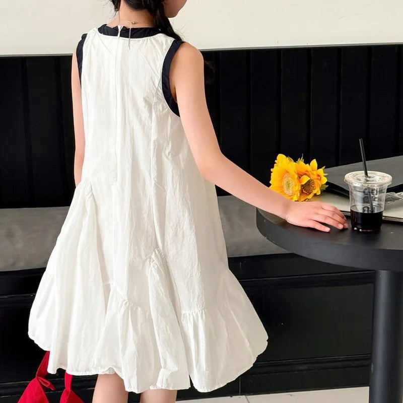 Neues Sommer-Mädchen-Prinzessinnenkleid für Kinder, ärmelloses Kleid mit Rüschen, Design-Kleider für Teenager, Kinder, lässiges Urlaubs-Strandkleid.
