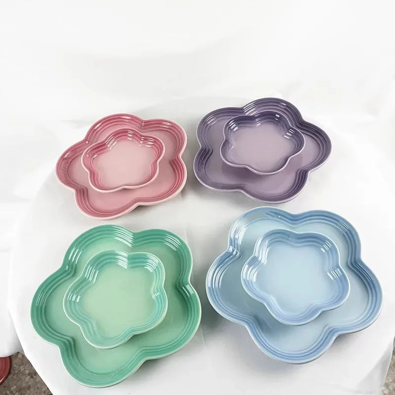 Plum Blossom Plate Flower Shaped Flower Plate Fruit Plate Solid Color Fashion Home Plum Blossom Plate.