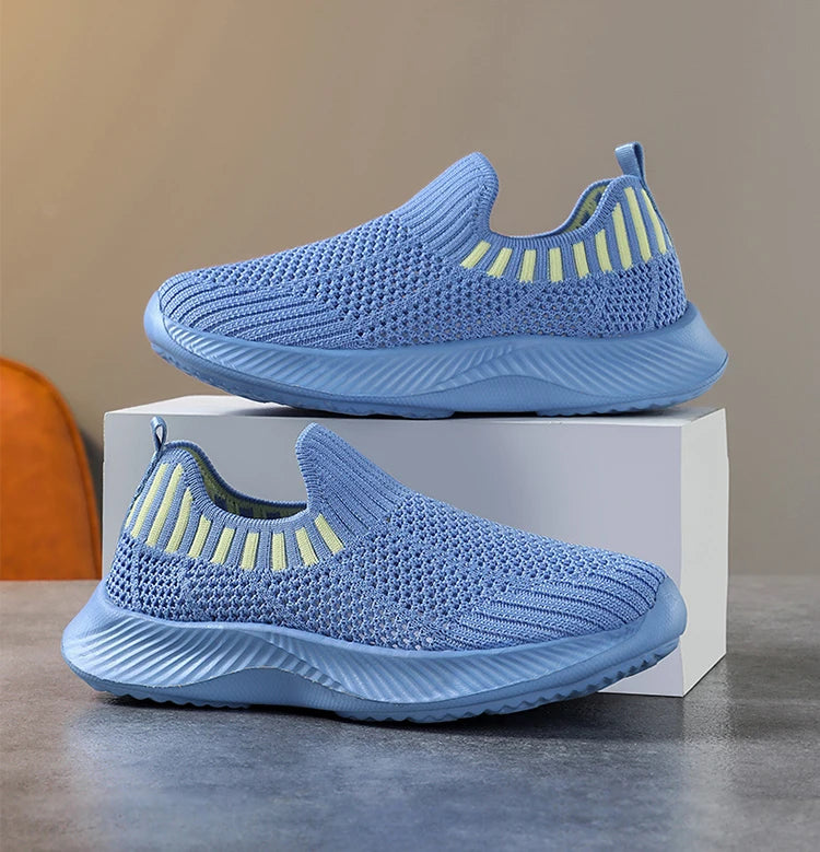 Children's Boys Lightweight Casual Shoes Soft-soled Breathable Kids Girls Sports Walking Sneaker Non-slip Tennis.