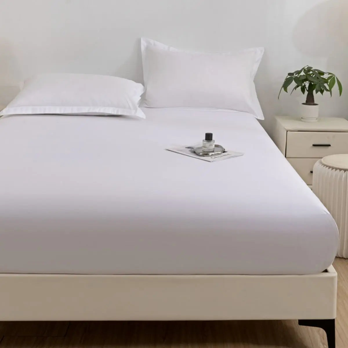 1PC waterproof soft skin frosting solid color bed cap dust cover Mattress cover sheet (pillow case and pillow core not included).