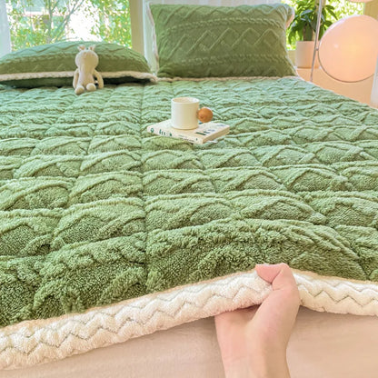 Winter Taft Velvet Mattress Topper Pad Fleece Bedspread Fold Non-slip Thin Tatami Mat Student Dormitory Bed Sheet Mattress Cover