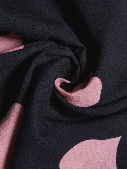 Pyjama-Set mit Herzdruck und kontrastfarbenen Paspeln, Reverskragen, Knopfleiste, bequeme Freizeit-Nachtwäsche.