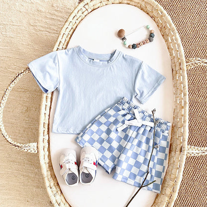 Ins Sommer Neugeborenen Jungen Mädchen Kleidung Baby Set Solide Kurzarm T-shirt + Schachbrett Shorts Baumwolle Casual 2PCS 0-3Y.