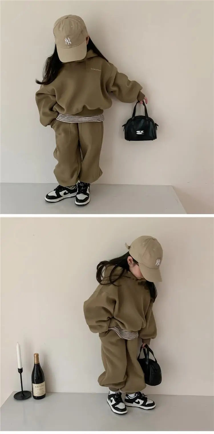 Winter neue Kinder Fleece Sweatshirt 2 stücke Set Langarm Kleinkind Outfits Baby warme Sport hose Anzug Jungen Mädchen Kleidung Set.