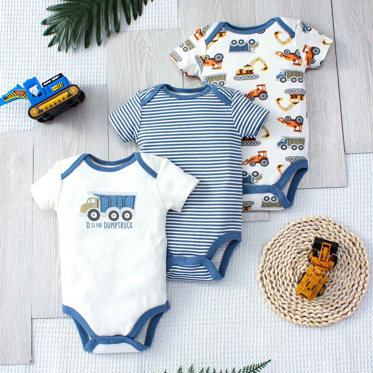 3PCS Sommer Jungen Baby Body Drei stück Set Cartoon Lkw und Streifen Muster Kurzarm Taste Design Dreieck body.