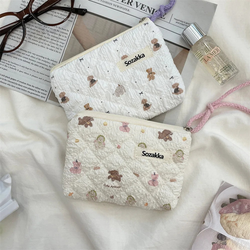 Cute Travel Cosmetic Lipstick Earphone Card Small Portable Storage Bag Purse Mini Makeup Handbags Pouch Organizer In Make Up Bag.