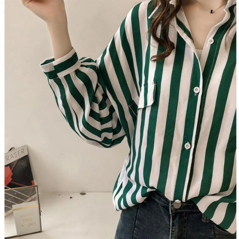 1pcs Woman Spring Autumn Stripe Shirts Lady Casual Long Sleeve Turn-down Collar Loose Shirt Female Chiffon Temperament Tops.