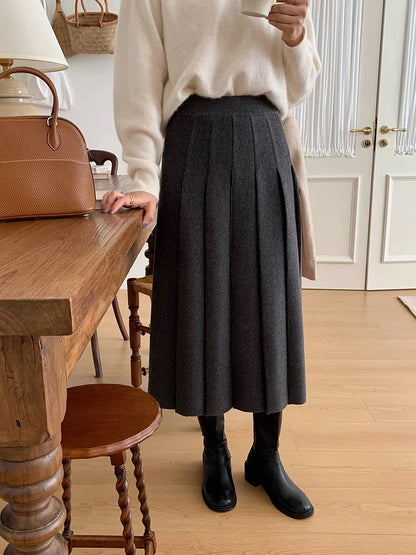 Thick Hepburn Style Woolen Pleated Skirt High Waist Slimming Casual Half Skirt Women Autumn Winter Unique Long Skirt.