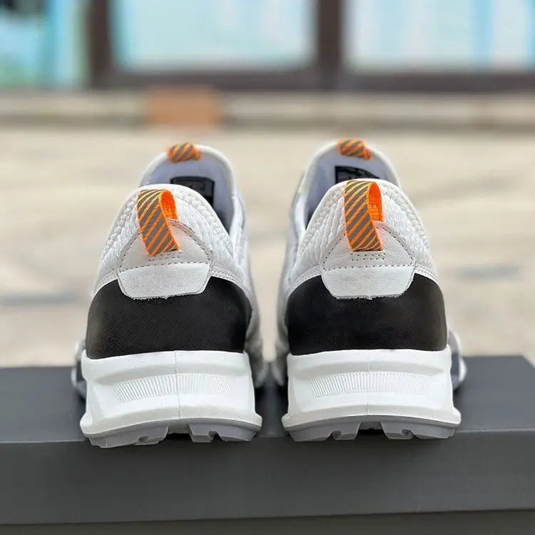 New Golf Shoes for Men Genuine Leather Golf Training Mens Black White Athletic Shoes Man Brand Golf Sneakers Man.