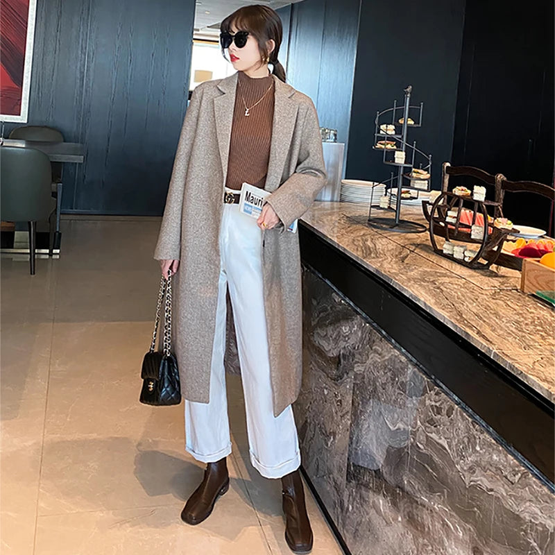 Herbst Und Winter Vielseitig Kleine Hohe Kragen Grundlegende Basis Engen Pullover Koreanische Mode Casual Langarm Top Für Frauen.