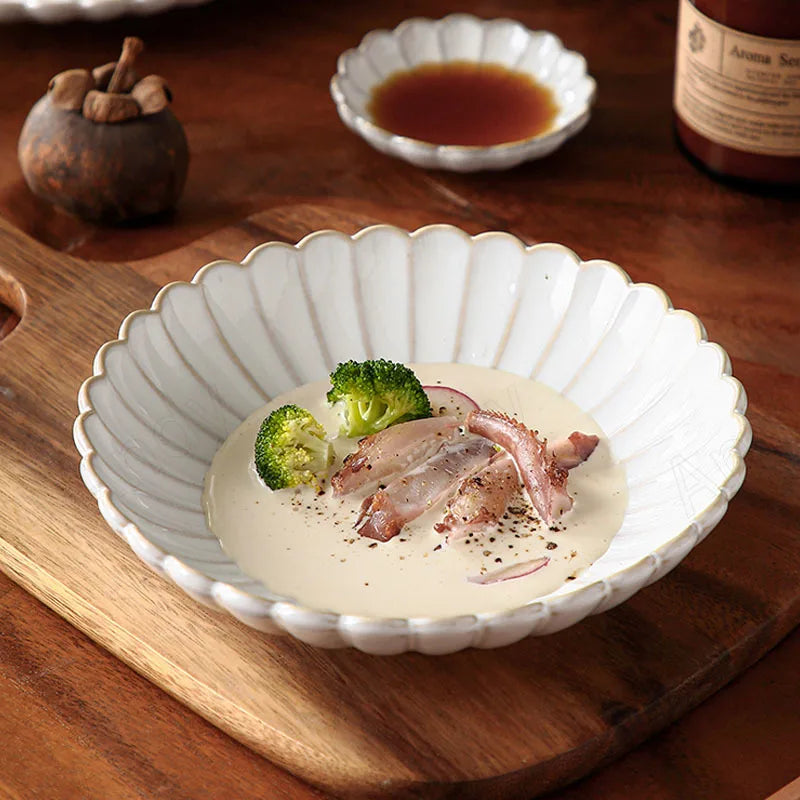 1pcs Retro Ceramic Dishes Plates Fish Dish Plates Manual Flower Relief Living Room Dinner Plate Kitchen Fruit Salad Dish Bowl.