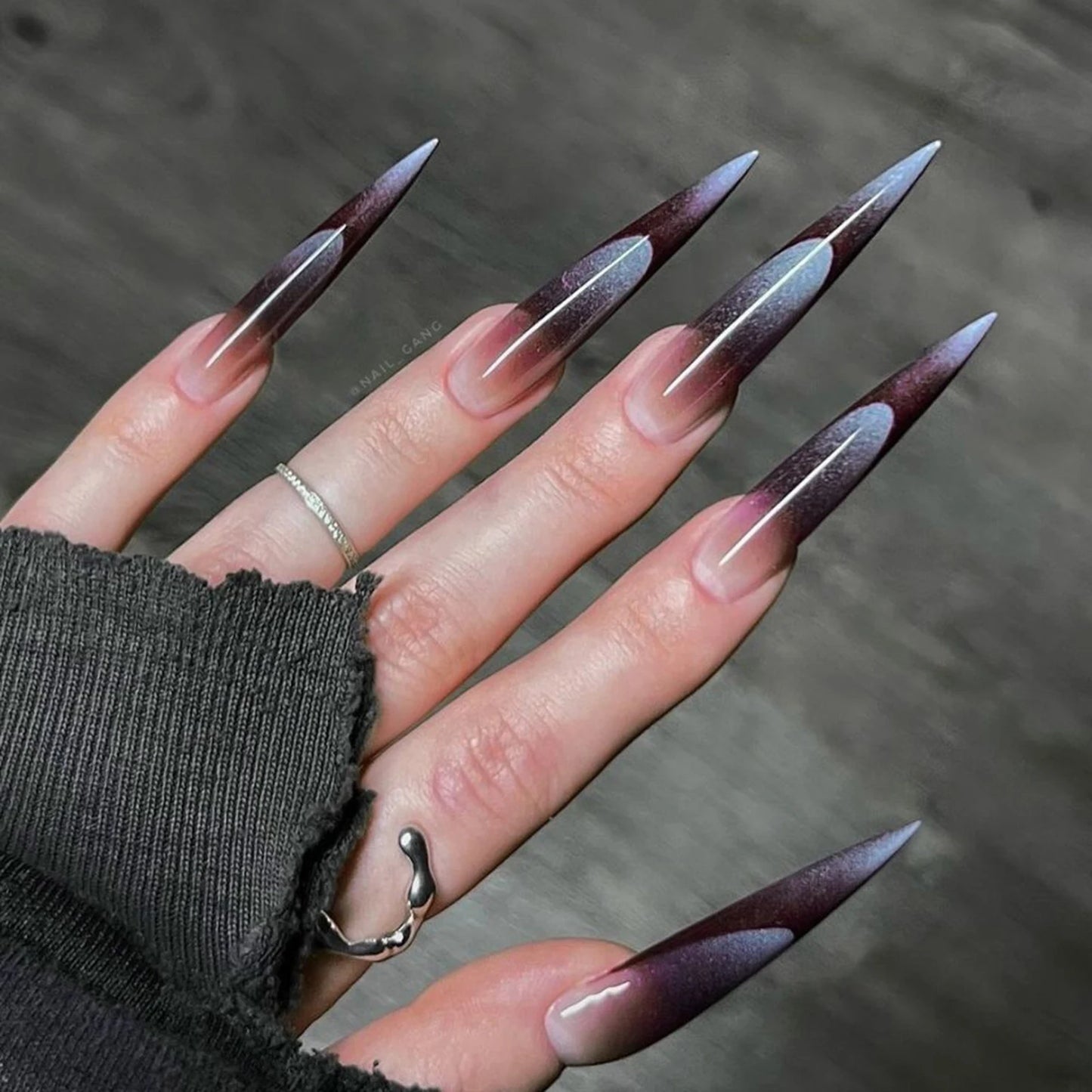 24pcs Black Gradients Long Paragraph Fashion Manicure Patch Reusable Adhesive False Nails Almond Fake Nails Press On Stiletto.